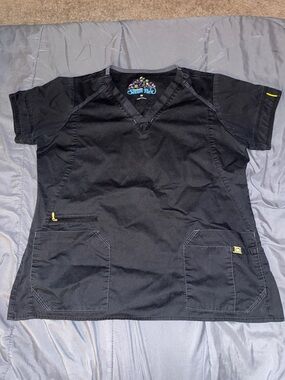 WonderWink Black Short Sleeve V-Neck Scrub Top with Yellow Accents